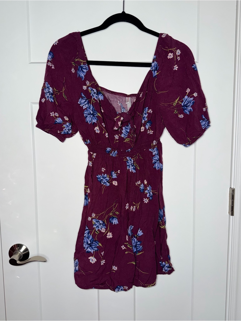Xhilaration Eggplant Purple Floral Puff Sleeve Dress